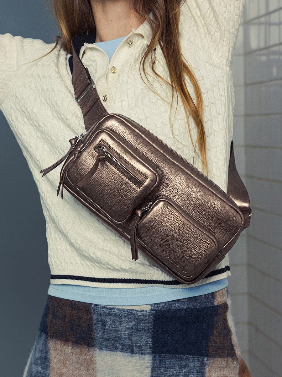 fanny-pack-leather-labanane-90s-copper-ambient-view-m86-c