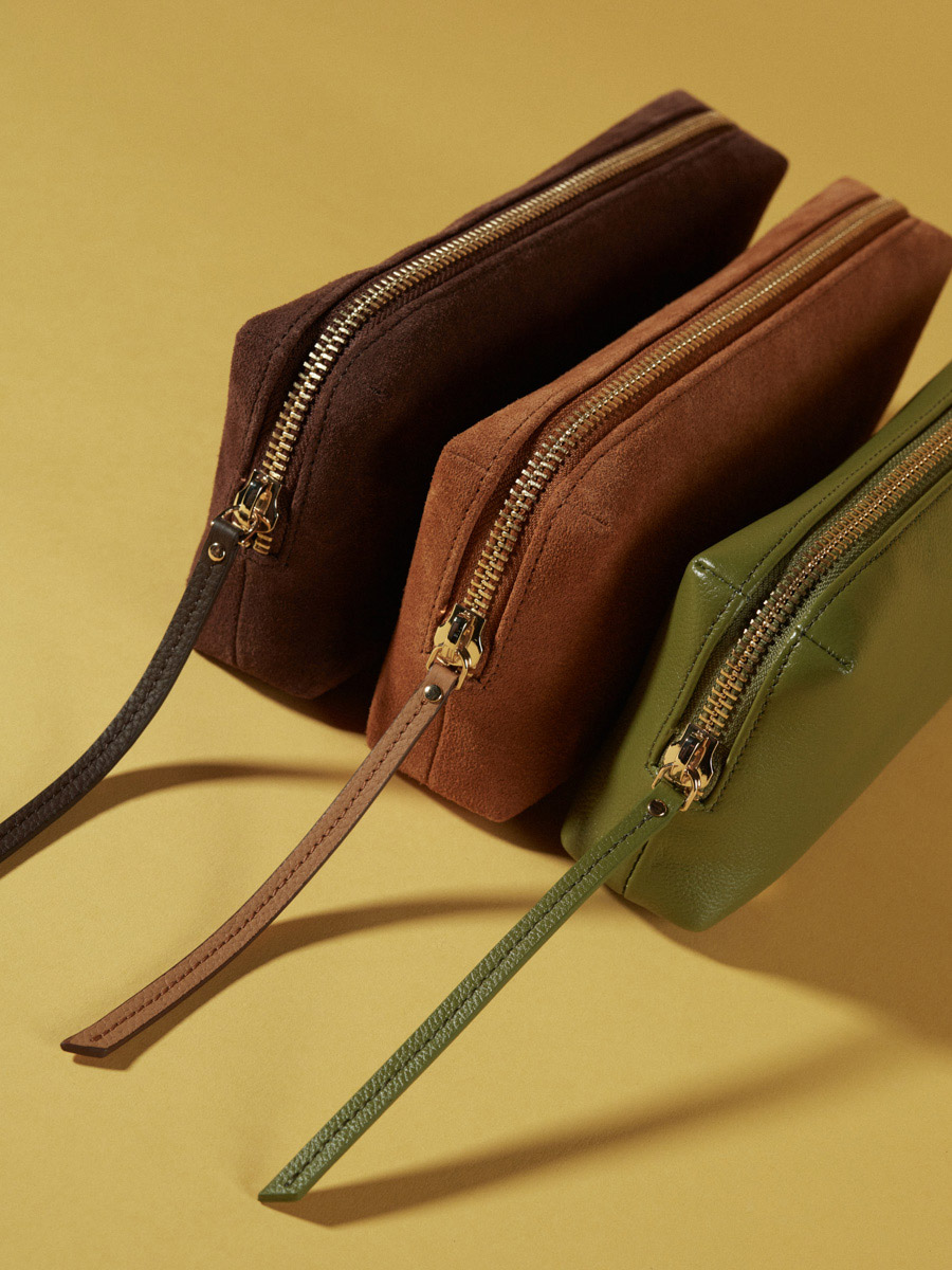 toiletry-bag-brown-adam-chocolate-focus-material-view-m79-su-db