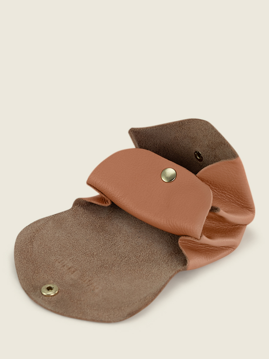 leather-purse-for-women-brown-side-view-picture-legustave-art-deco-caramel-paul-marius-3760125360089