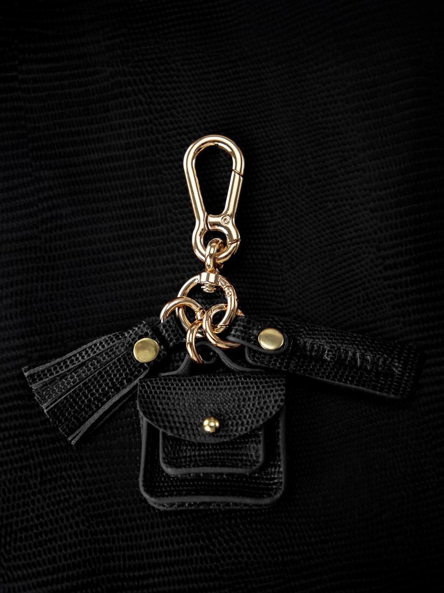 black-leather-key-ring-leporte-cle-breloque-1960-jet-black-paul-marius-ambient-picture-lkc-logo-l-b