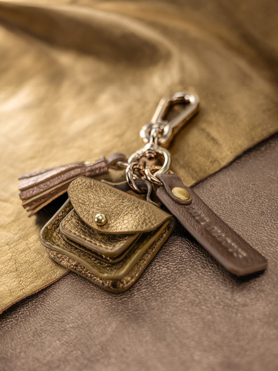 copper-leather-key-ring-leporte-cle-breloque-paul-marius-ambient-picture-lkc-logo-c