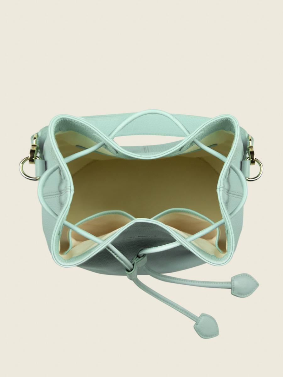 blue-leather-bucket-bag-capucine-azur-sky-blue-paul-marius-ambient-view-picture-w39-az-l-blu