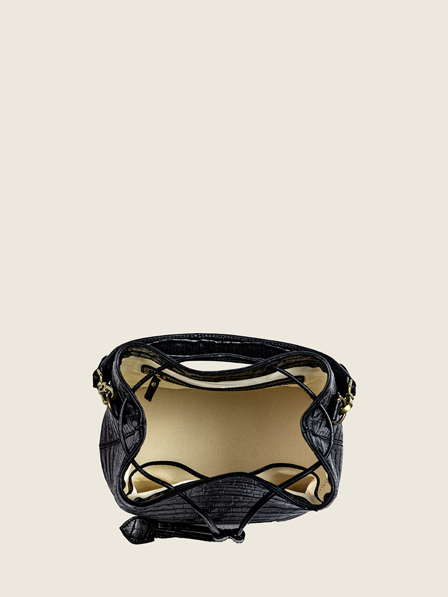 jet-black-leather-bucket-bag-capucine-heritage-paul-marius-ambient-view-picture-w39-cr-b