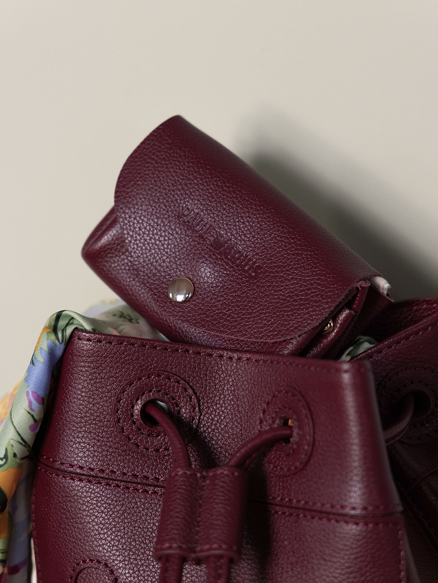 purse-legustave-burgundy-ambient-view-clp-p