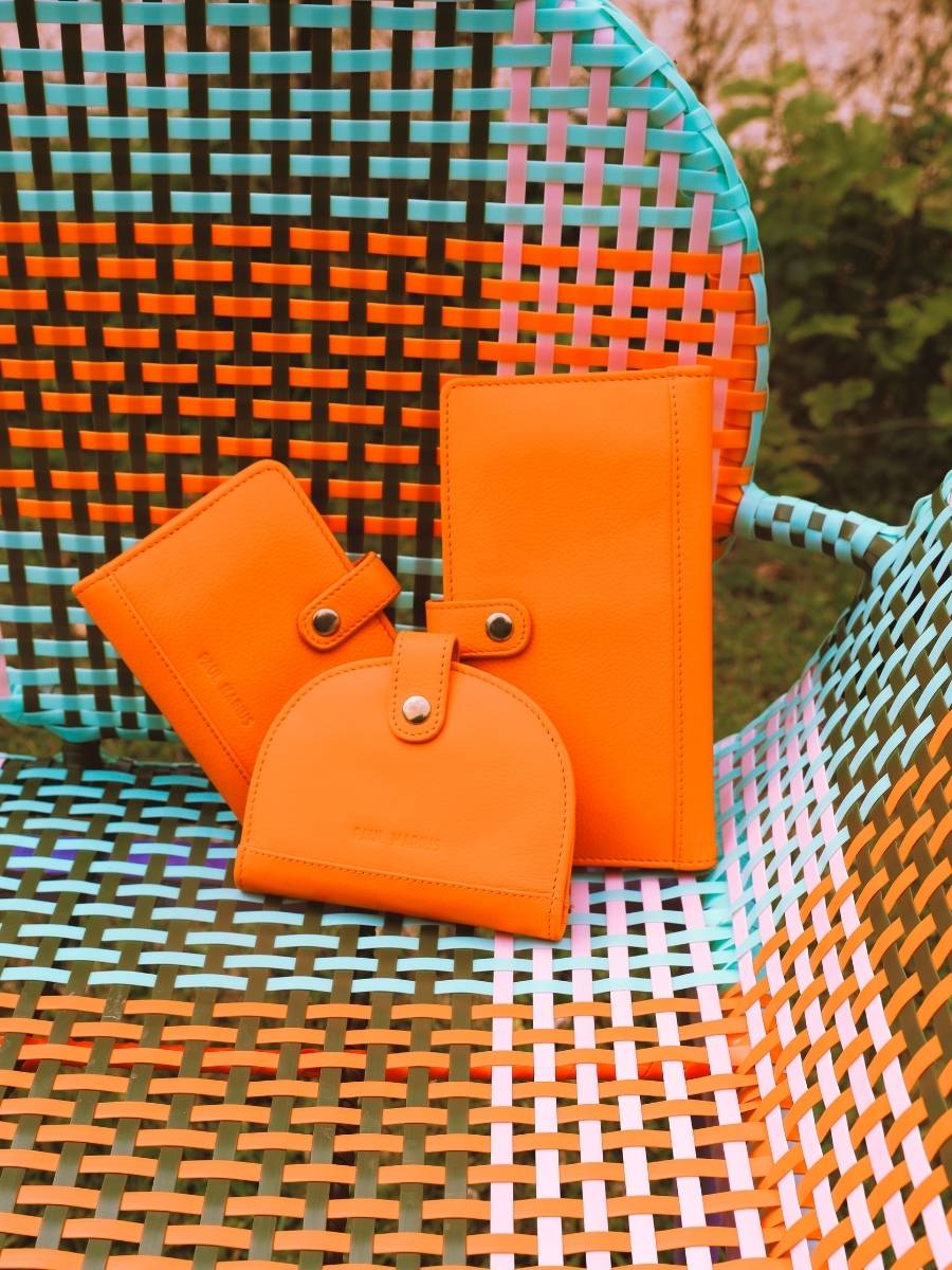 orange-leather-wallet-leportefeuille-charlotte-n2-sorbet-mango-paul-marius-campaign-picture-m67-sb-o
