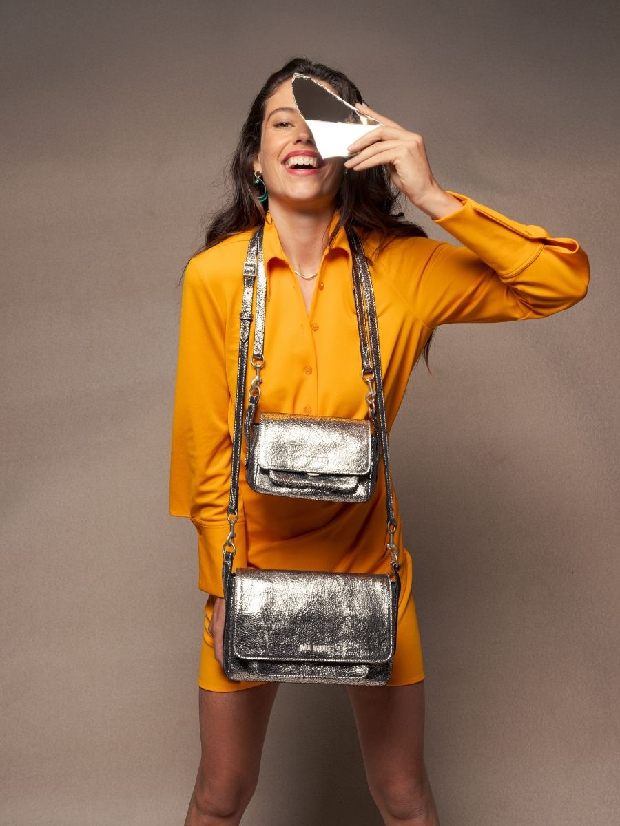 cross-body-bag-diane-s-miroir-silver-ambient-view-w35s-mir