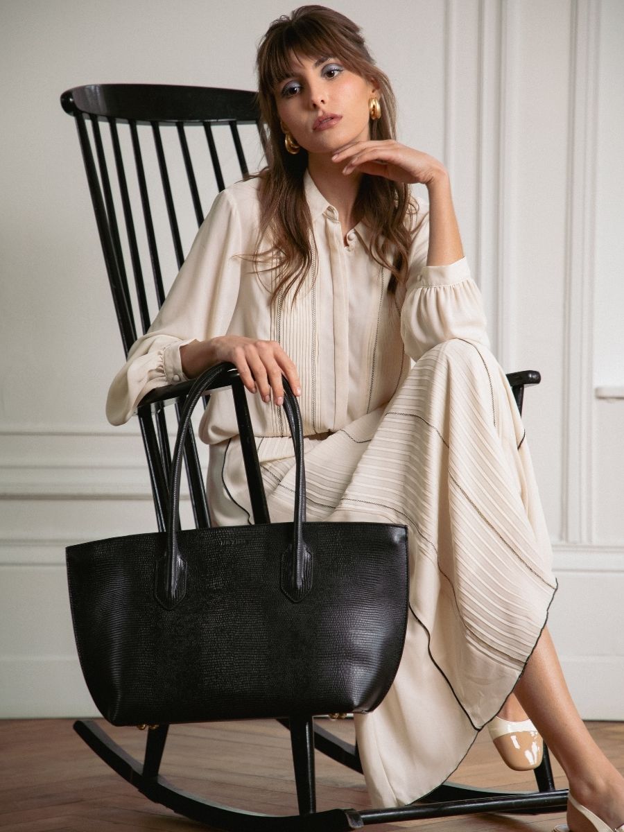 bag-for-women-black-ambient-view-picture-edith-1960-jet-black-paul-marius-w49-l-b