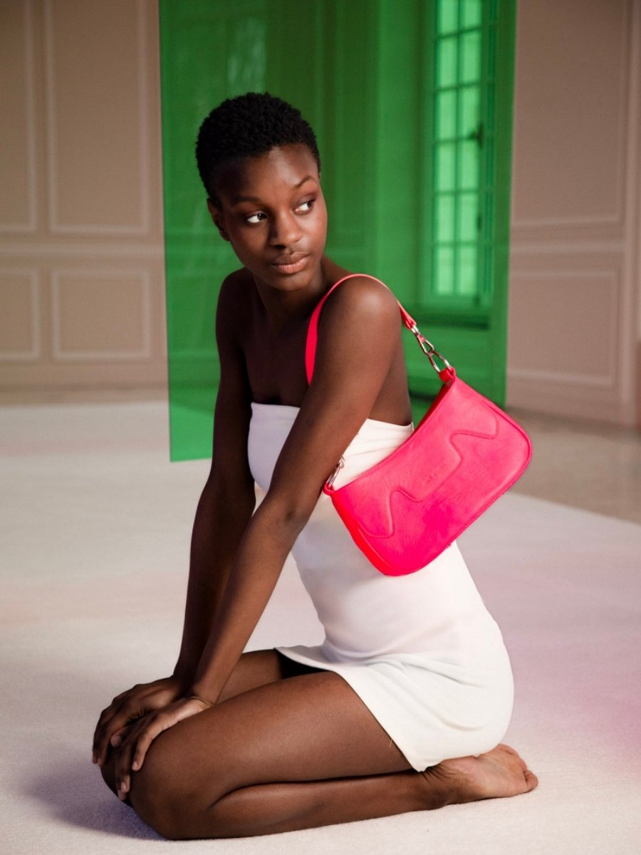 pink-leather-half-moon-garance-neon-paul-marius-front-view-picture-w40-ne-pi