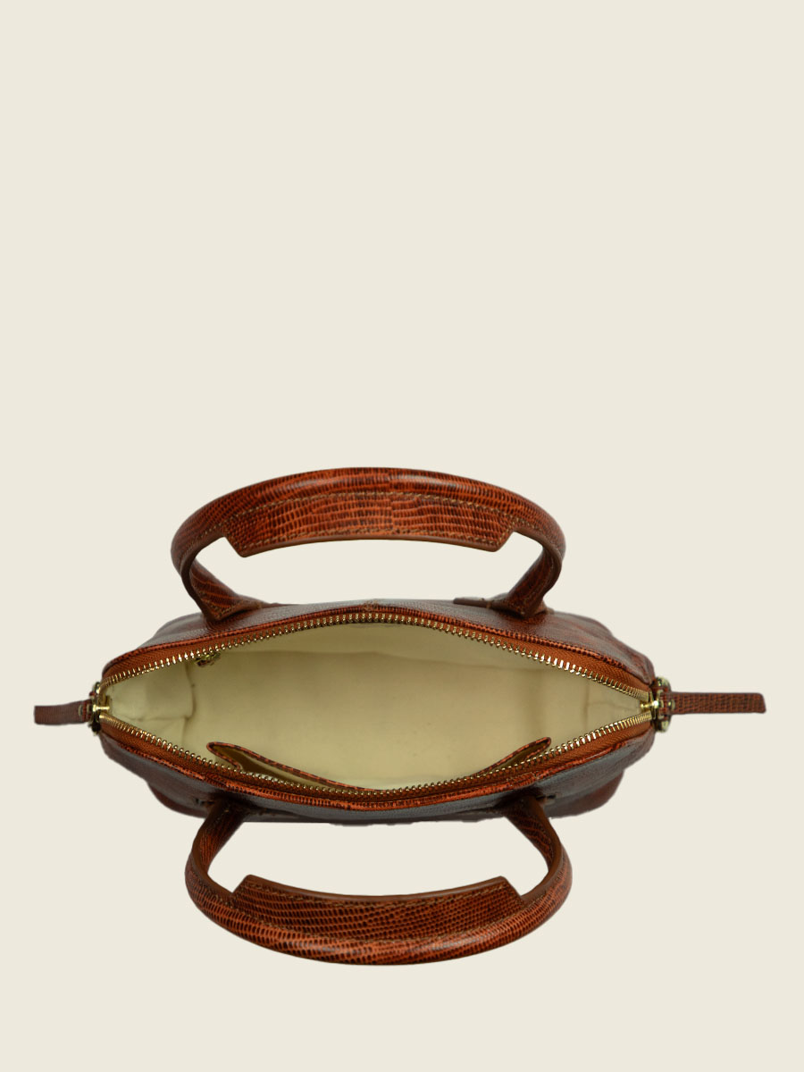 mini-leather-handbag-for-women-brown-ambient-view-picture-gisele-xs-1960-amber-paul-marius-w32xs-l-l