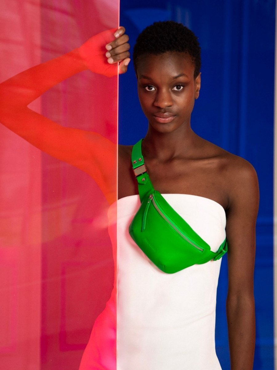 green-leather-fanny-pack-labanane-xs-neon-paul-marius-front-view-picture-m503xs-ne-gr