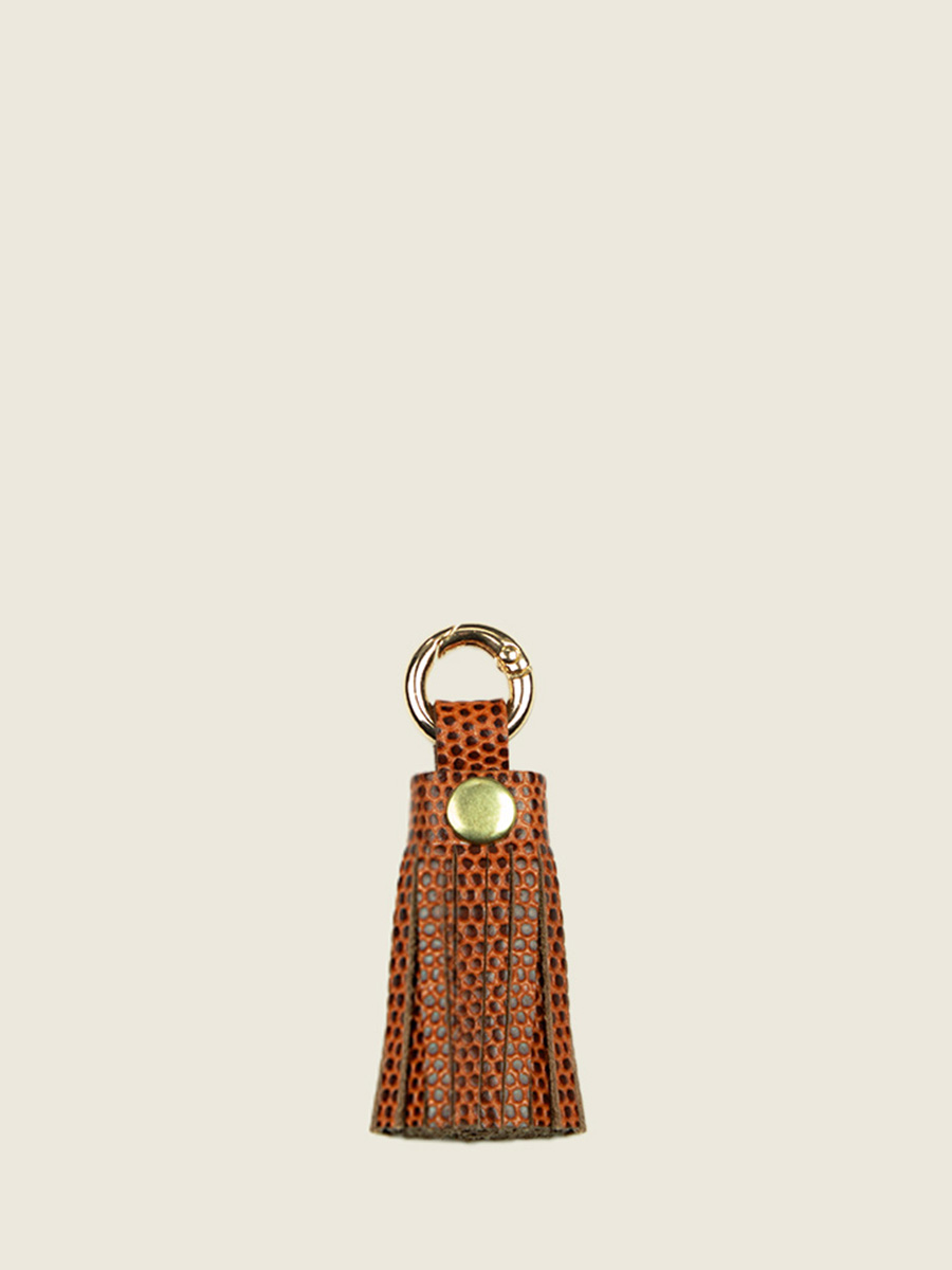 brown-leather-key-ring-labreloque-pompon-1960-amber-paul-marius-campaign-picture-lkc-tassel-l-l