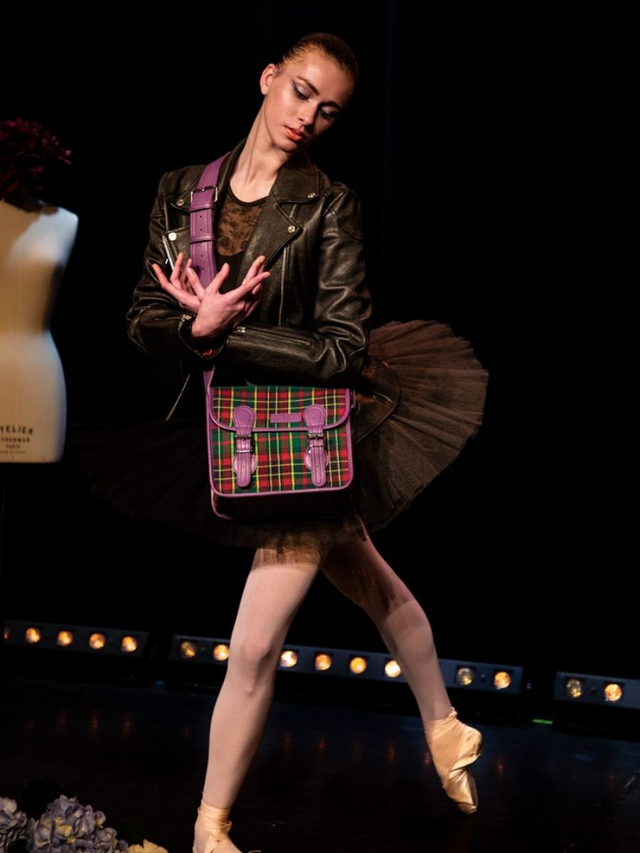 purple-tartan-leather-shoulder-bag-lasacoche-s-versus-paul-marius-focus-material-picture-m02s10-sco-gr-p