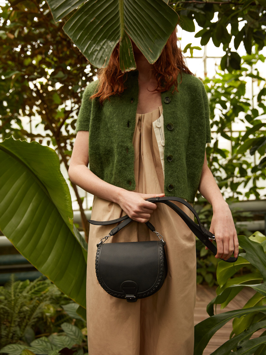 mini-leather-shoulder-bag-lebobo-black-ambient-view-w61xs-b