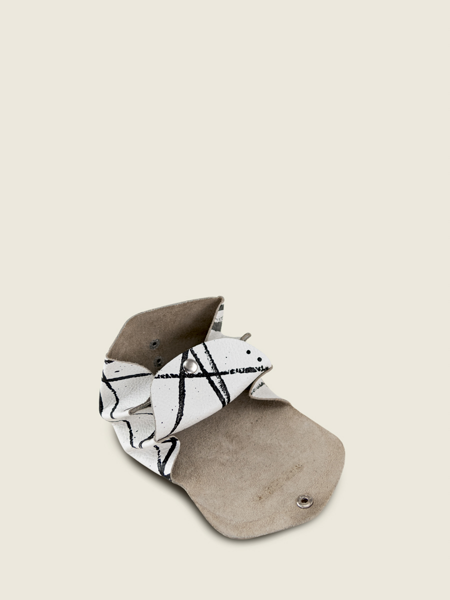 purse-white-black-orange-legustave-arty-01-inside-view-clp-art1-b-w