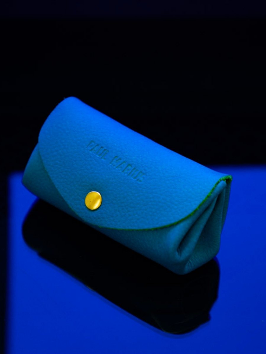blue-leather-purse-legustave-neon-paul-marius-campaign-front-view-clp-ne-blu