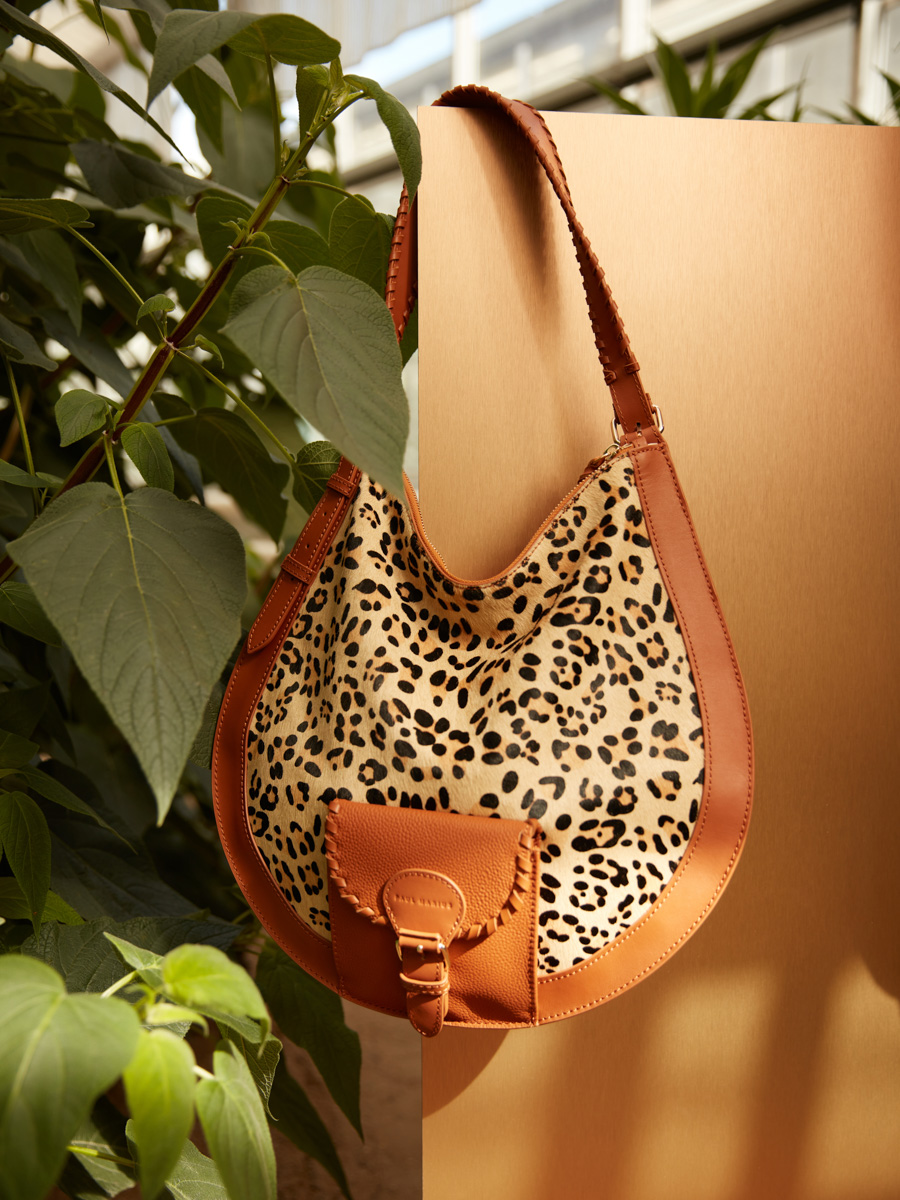 lehobo-women-leather-bag-m-beige-leopard-focus-material