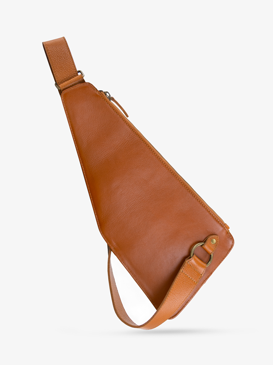 brown-leather-shoulderbag-holster-oiled-cognac-back-view-w62-oco