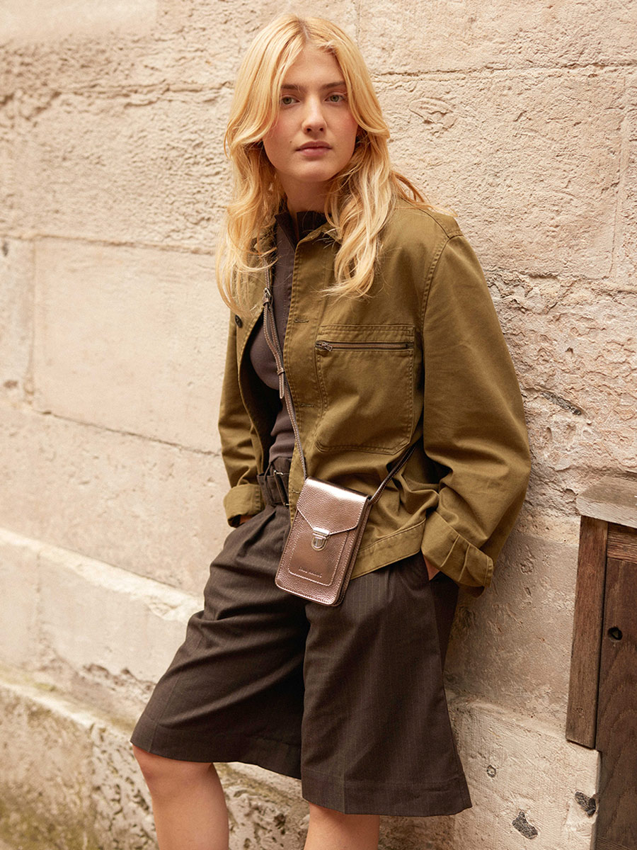 leather-phone-bag-leporte-telephone-copper-focus-material-view-m88-c