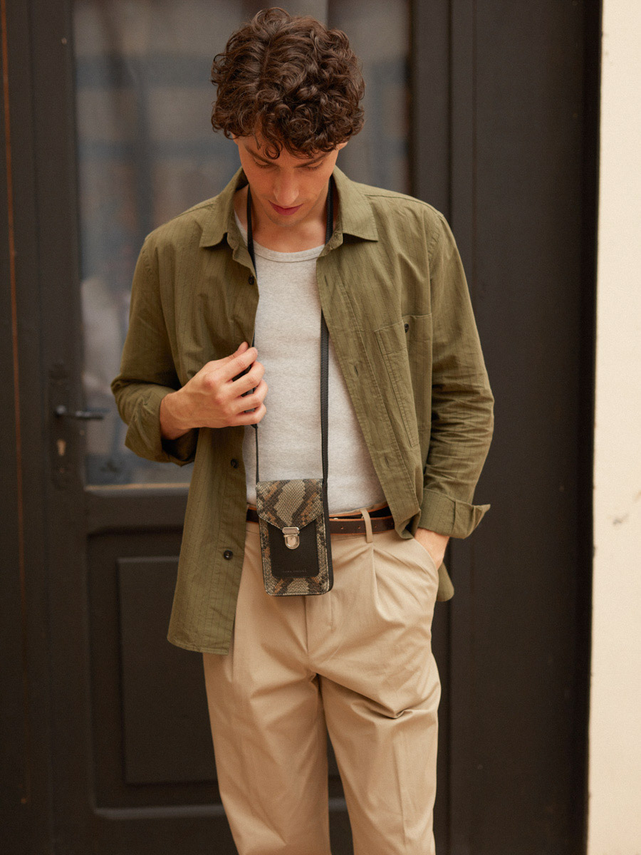 leather-phone-bag-leporte-telephone-python-grey-black-focus-material-view-m88-p-gre-b