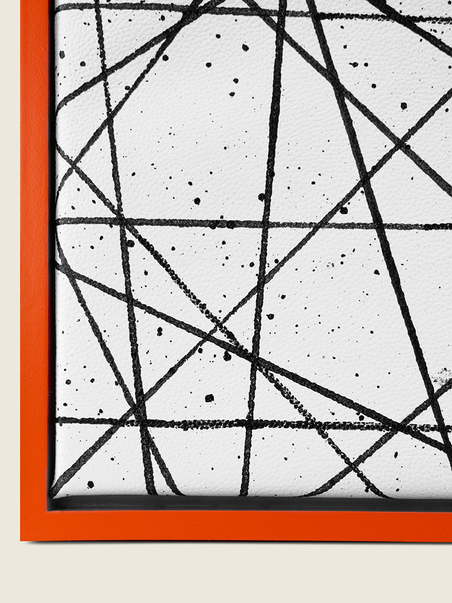 board-letableau-arty-01-orange-black-white-focus-material-view-board-art1-b-w-o