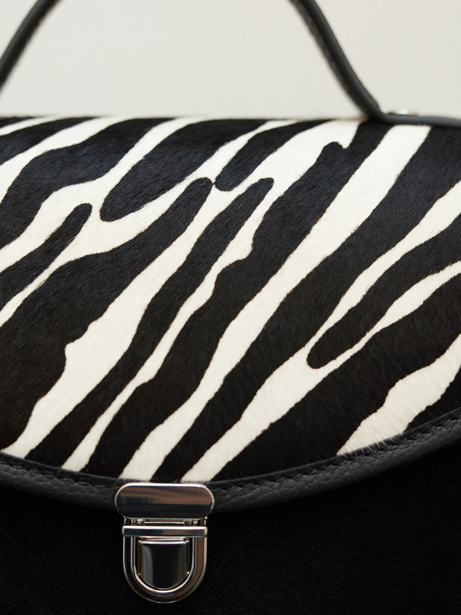 mademoiselle-george-handbag-leather-black-white-focus-material-w05-ti-b-w