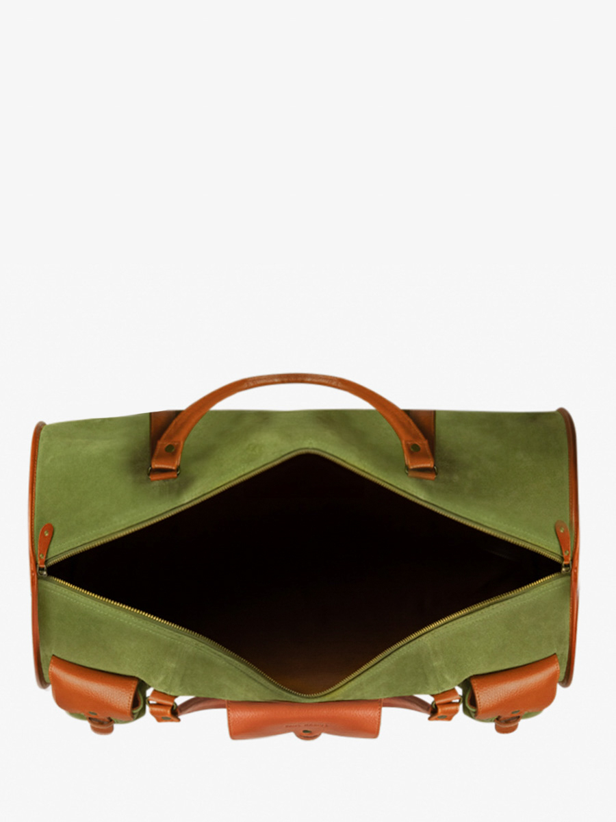 brown-khaki-leather-travel-bag-levoyageur-xl-nomade-paul-marius-ambient-view-picture-m108s60-oco-gr