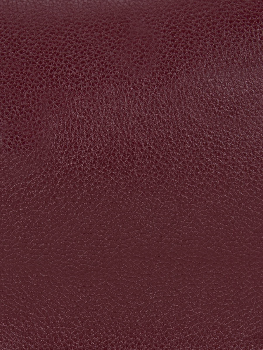 purse-leather-basile-burgundy-focus-material-view-m75-p
