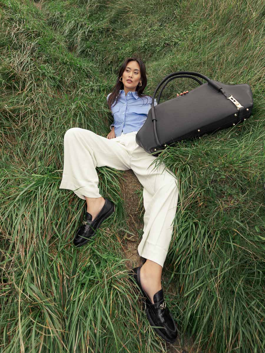 travel-bag-romeo-ultra-long-soft-black-ambient-view-w48l-bm-b