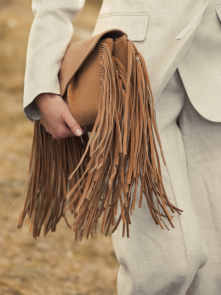 fringed-shoulder-bag-brown-suzon-m-folk-havana-campaign-view-w25m-fol-su-l