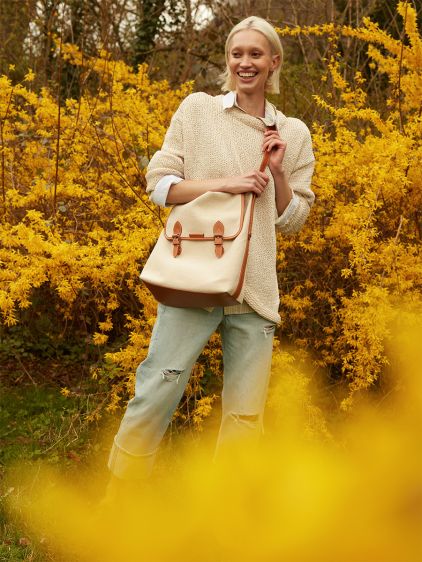 Loulou L Escapade - Beige Canvas