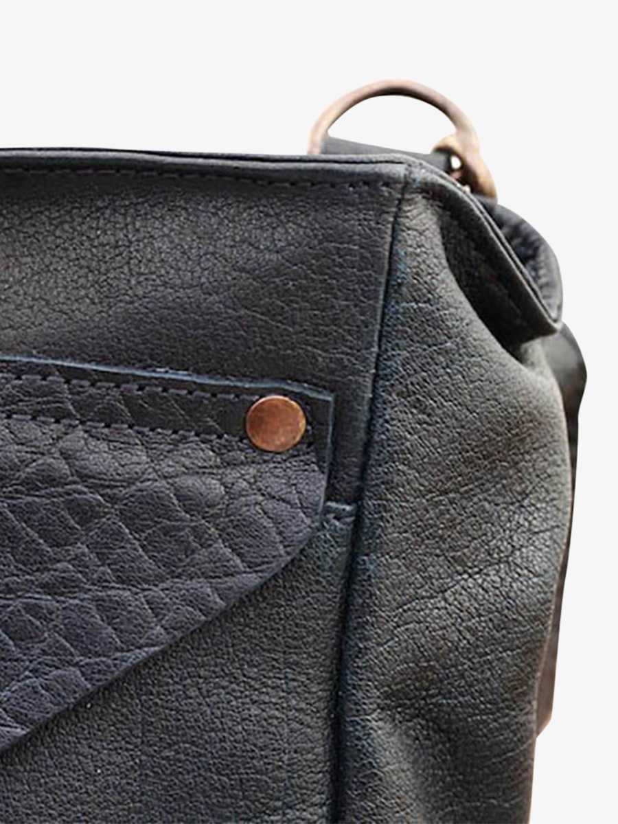 leather-shoulder-bag-for-woman-blue-matter-texture-legavroche-ink-blue-paul-marius-3760125331607