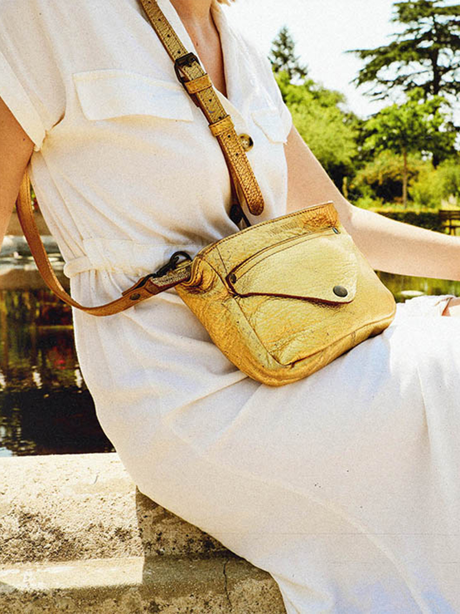 leather-shoulder-bag-for-woman-gold-picture-parade-legavroche-gold-paul-marius-3760125331621