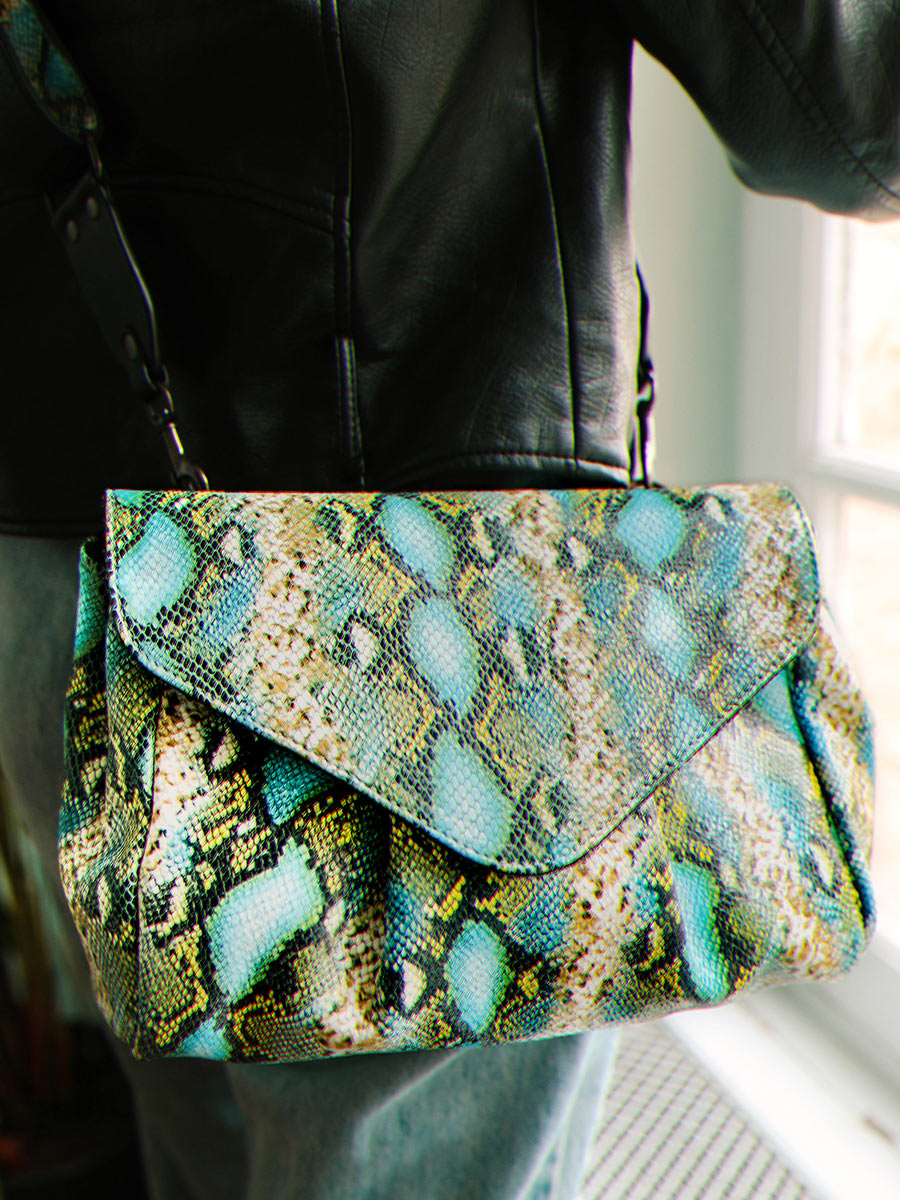 paulmarius-leather-shoulder-bag-blue-green-picture-parade-suzon-m-python-agate-paul-marius-3760125350820