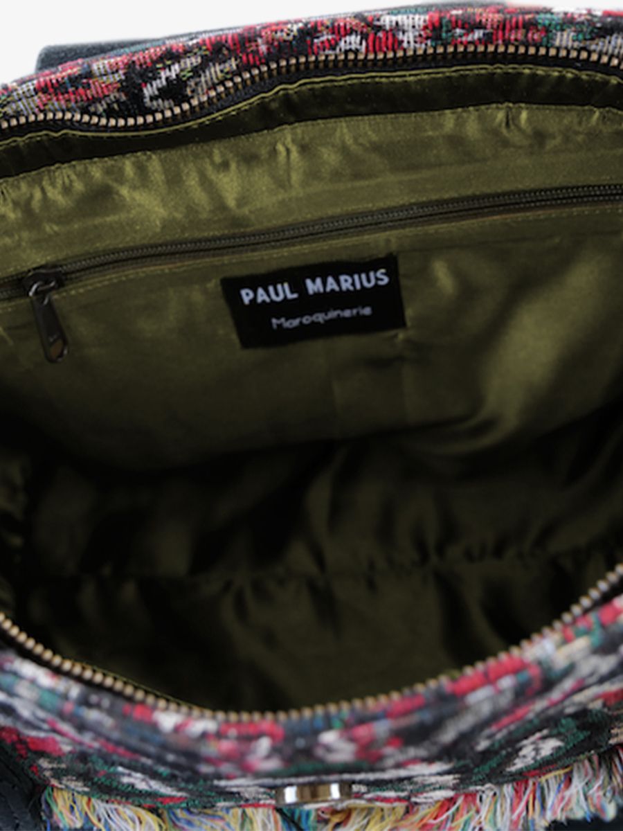 woman-travel-bag-picture-parade-esus--m-paul-marius-3760125353647