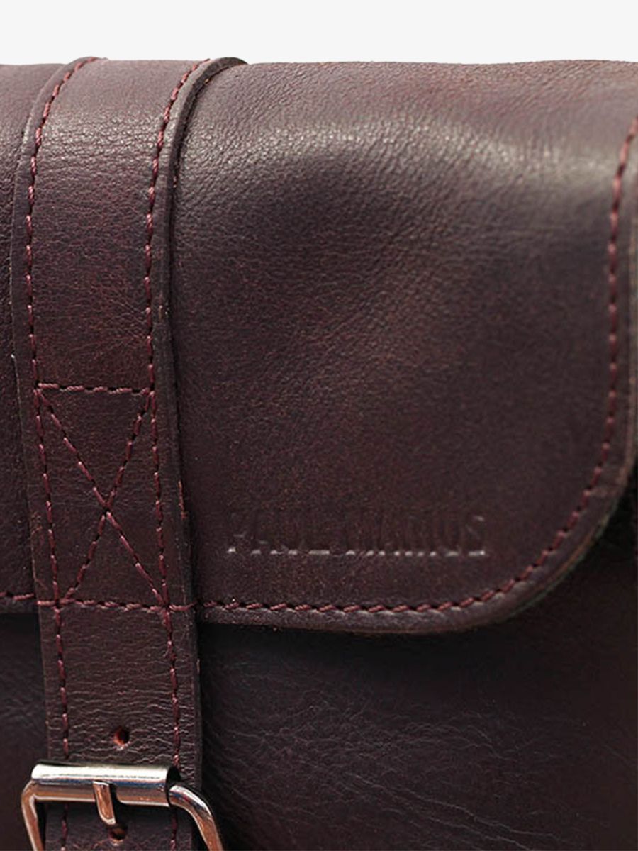 small-leather-shoulder-bag-for-woman-black-matter-texture-lessentiel-indus-paul-marius-3770003007593