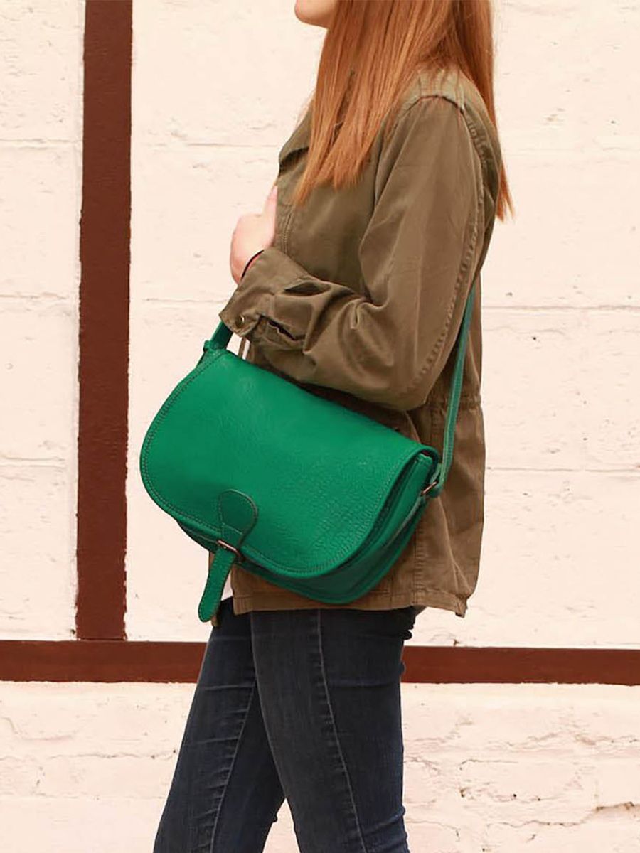 leather-woman-shoulder-bag-green-front-view-picture-levagabond-jungle-green-paul-marius-3760125332703