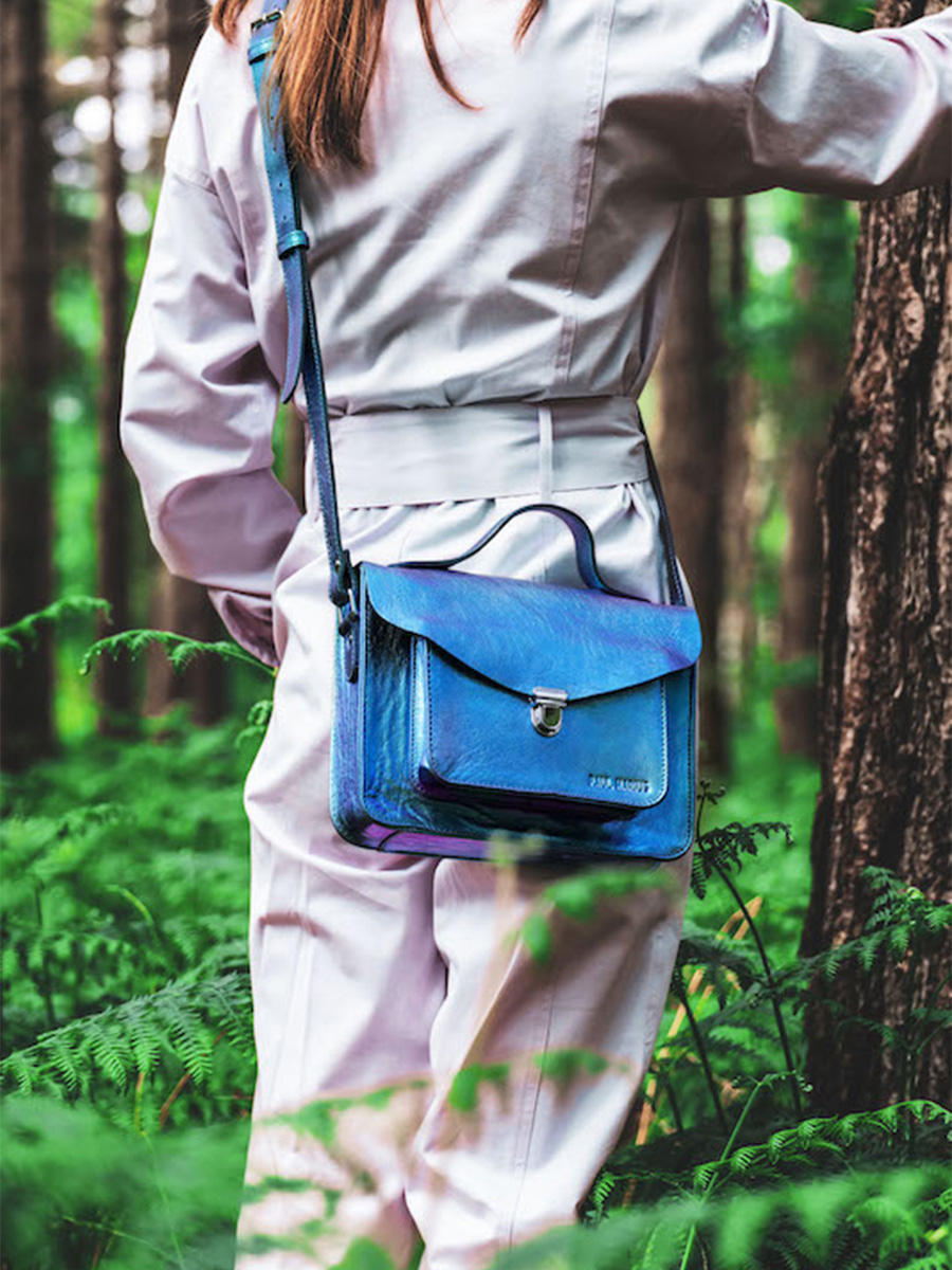 leather-hand-bag-for-woman-blue-picture-parade-mademoiselle-george-scarabee-paul-marius-3760125347776